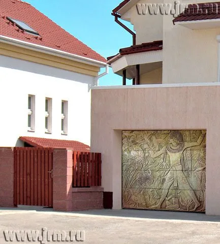 Секционные ворота